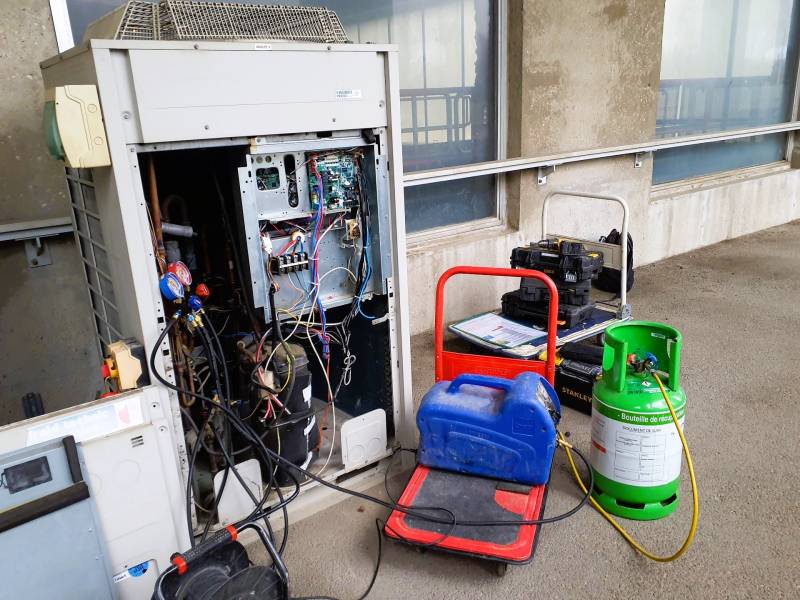 Notre zone d'activité pour ce service Dépannage de climatisation qui fuit à Lyon (69) Rhône : solutions et tarifs pour les professionnels et particuliers